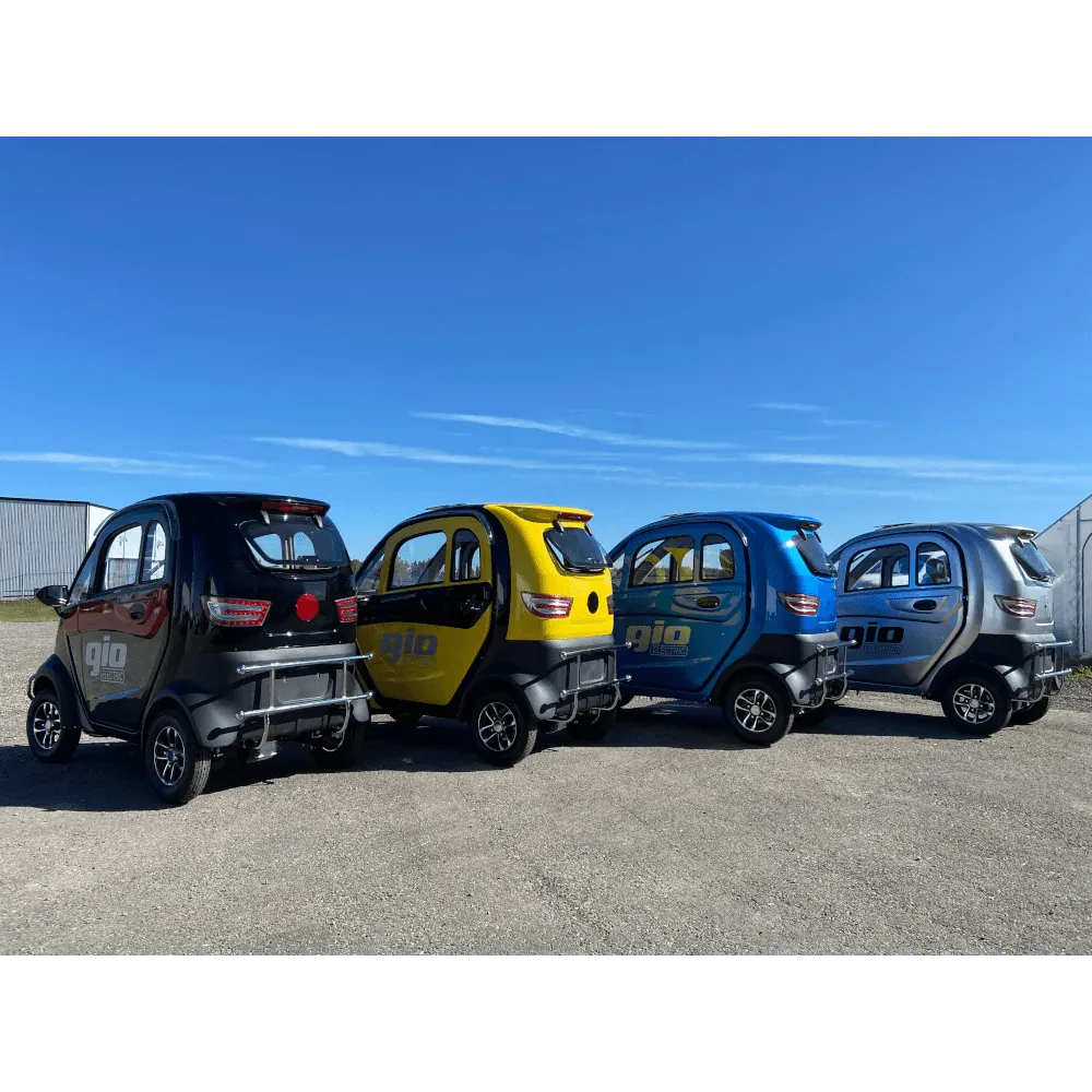 GIO GOLF ENCLOSED MOBILITY SCOOTER 60V 1200W, top speed 18mph, Range up to 30 miles, backup camera, heater, fan, alarm, media center, 500lb load capacity