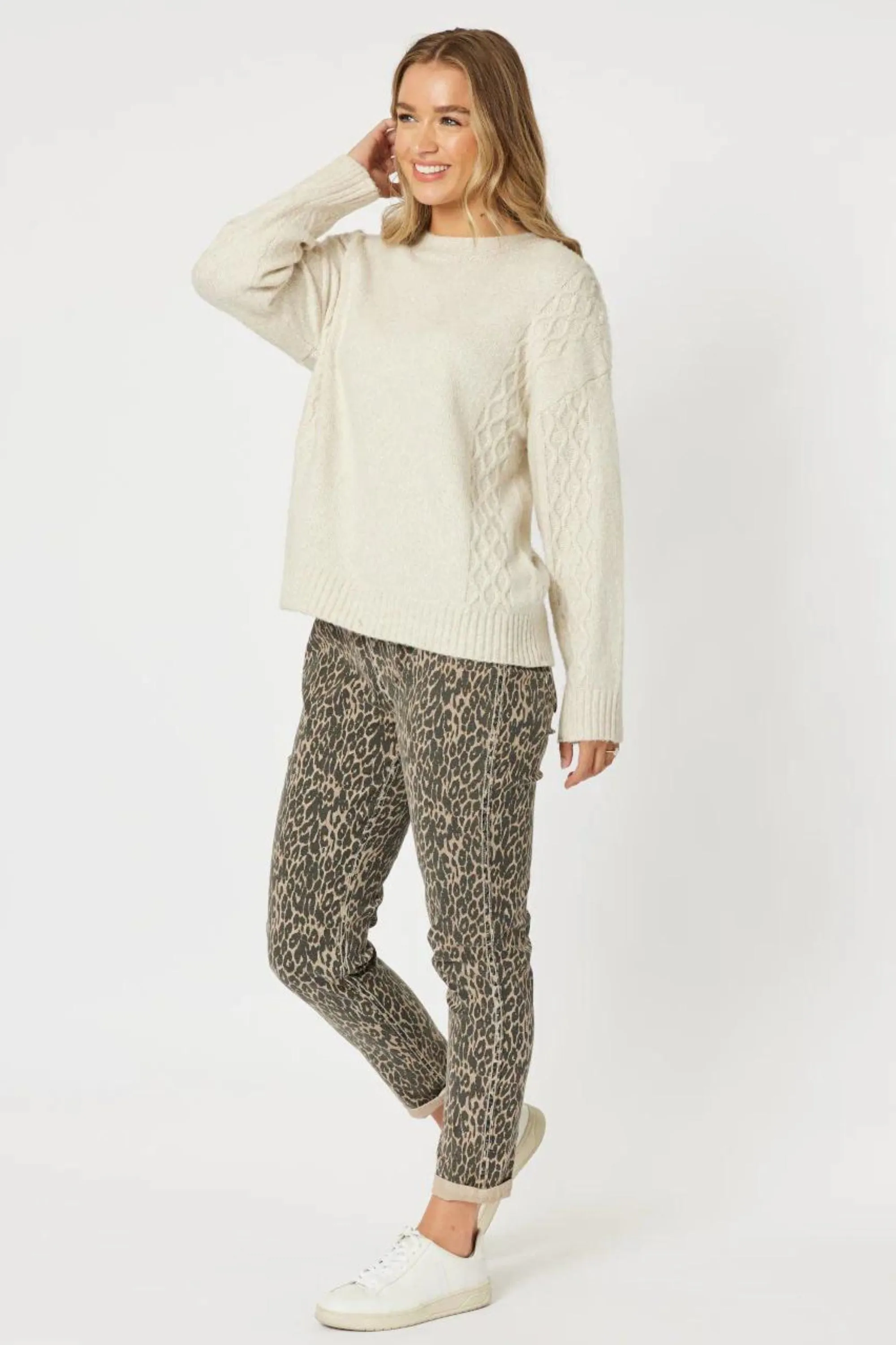 REVERSIBLE ANIMAL PRINT JEAN - 45353T